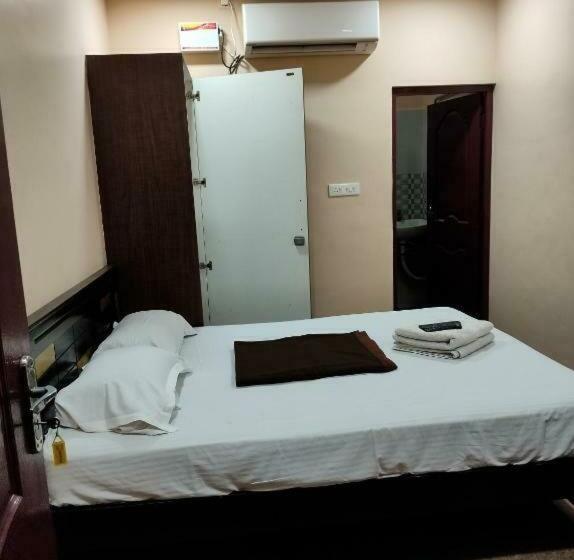 Dream Stay Guest House Pondicherry Bagian luar foto